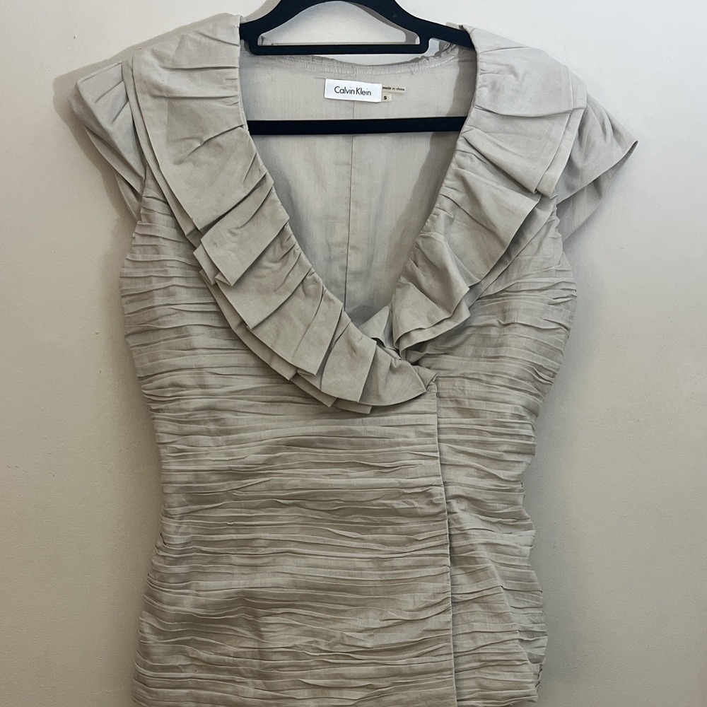 Calvin Klein Women's Sleeveless Blouse Top  S